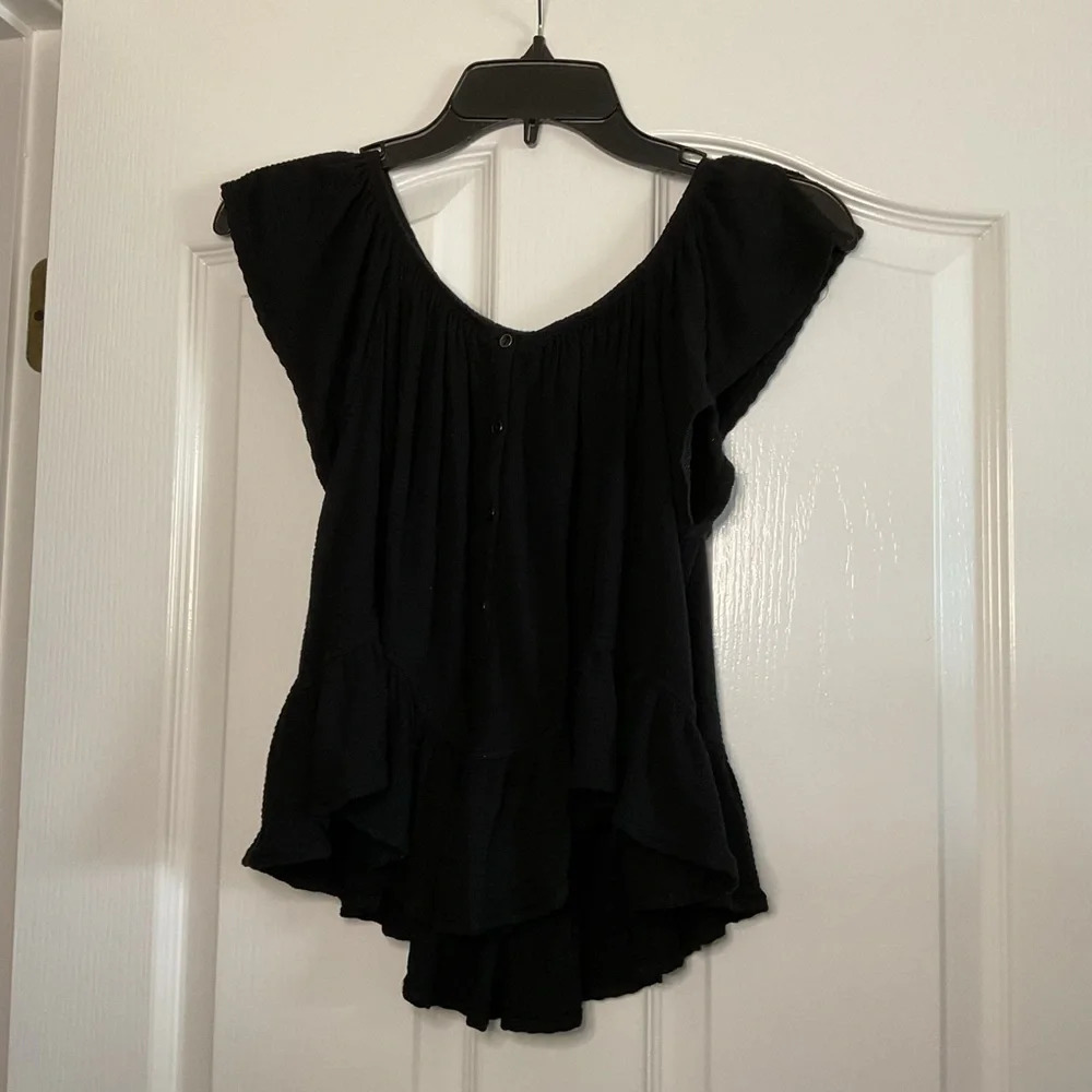 We The Free Womens Flowy Button Down Blouse W/‎ A Slight Cropped Length Size XS